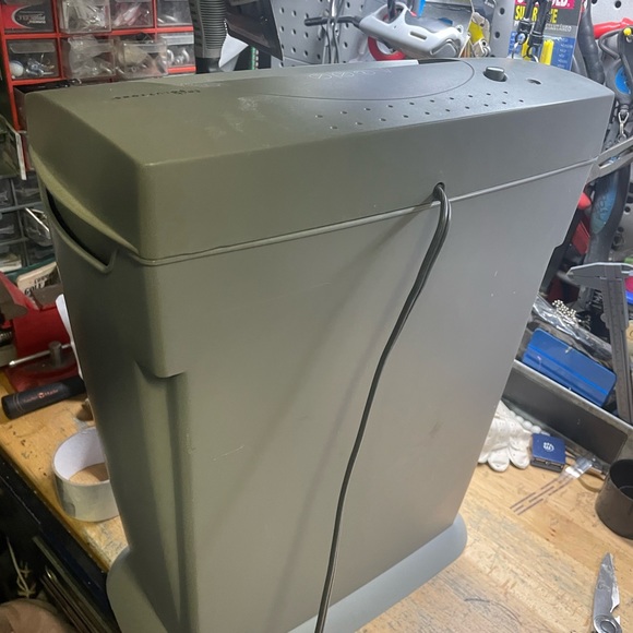 Paper Shredded By Tech Solutions  
Up to 7 sheets - Picture 6 of 6